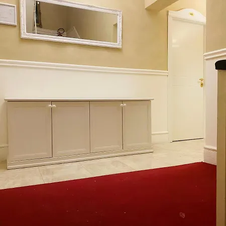 Boutique Calais Hotel