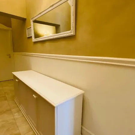 Boutique Calais * Milan