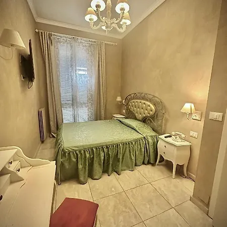 Boutique Calais * Milan