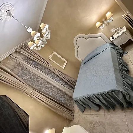 Boutique Calais * Milan