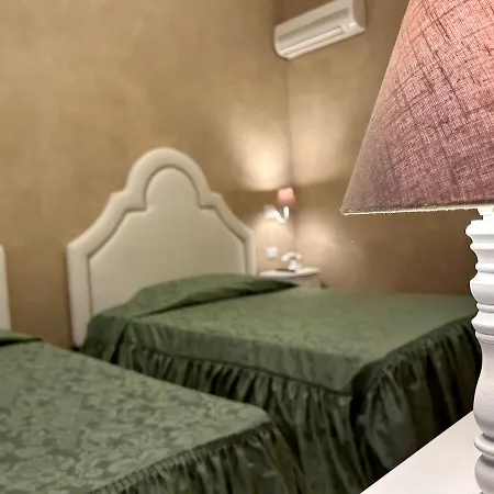 Boutique Calais Hotel