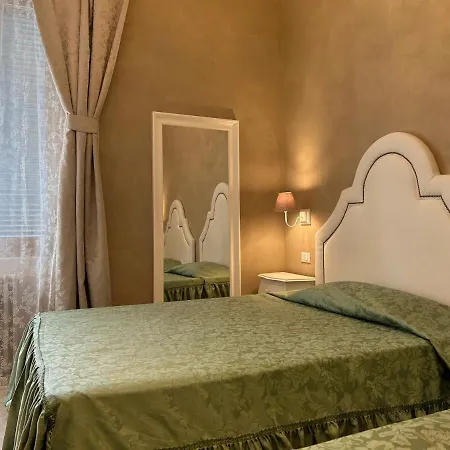 Hotel Boutique Calais *