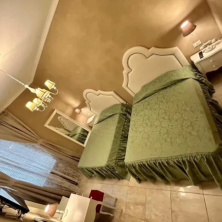 Boutique Calais Hotel